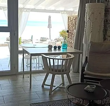 Отель Pillbox Seafront And 4*