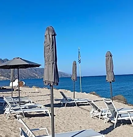 Pillbox Seafront And Отель