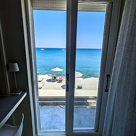 Pillbox Seafront And 4* Andimakhia